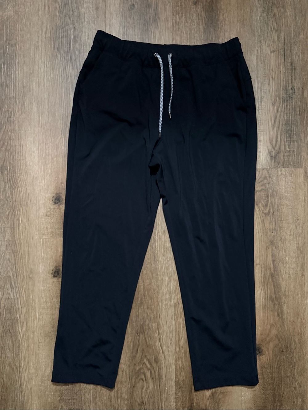NWOT Yogalicious Lux Lightweight Pants